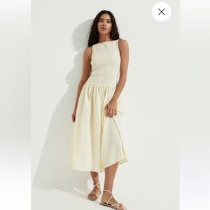 H&M Smocked Seersucker Dress Size Medium